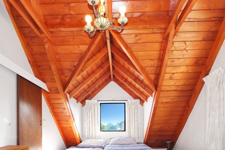 Photo of property in 38 Hennessy Street East, Foxton Beach, Foxton, 4815