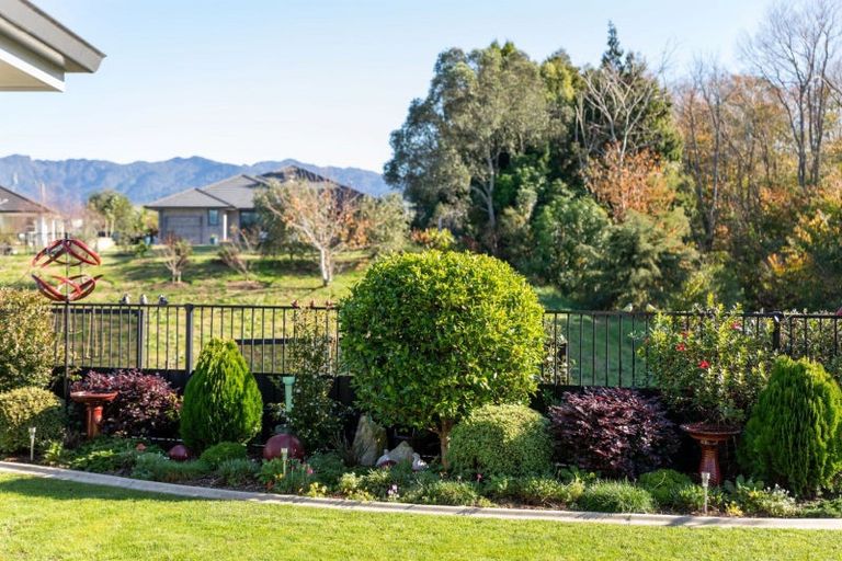 Photo of property in 15 Layla Place, Katikati, 3178