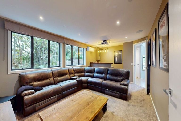 Photo of property in 221c Karori Road, Karori, Wellington, 6012