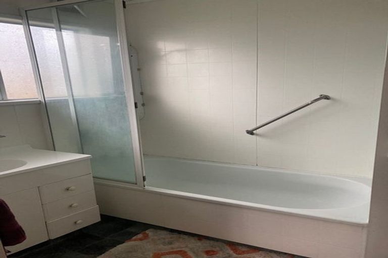 Photo of property in 10a Elizabeth Street, Moera, Lower Hutt, 5010