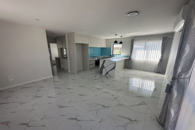 Photo of property in 9 Forbes Road, Favona, Auckland, 2024