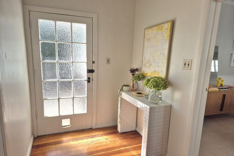 Photo of property in 403 Muritai Road, Eastbourne, Lower Hutt, 5013