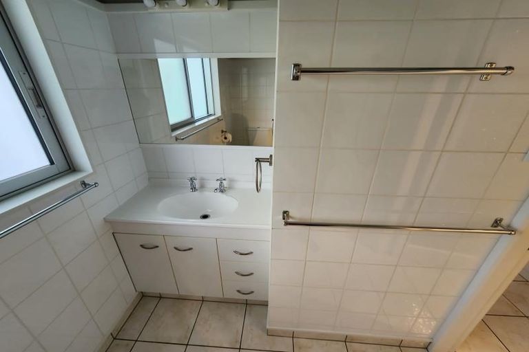 Photo of property in 26 William Street, Waikanae Beach, Waikanae, 5036