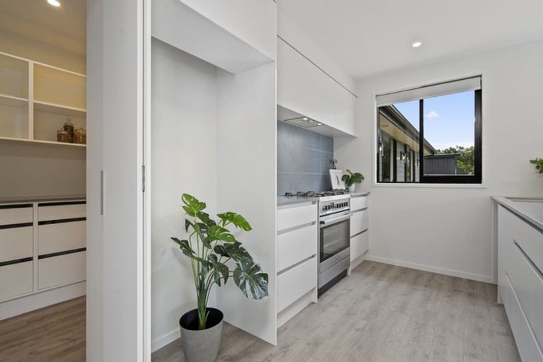 Photo of property in 26 Smith Street, Lepperton, New Plymouth, 4373