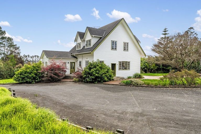 Photo of property in 69 Valley Road, Waimauku, 0881