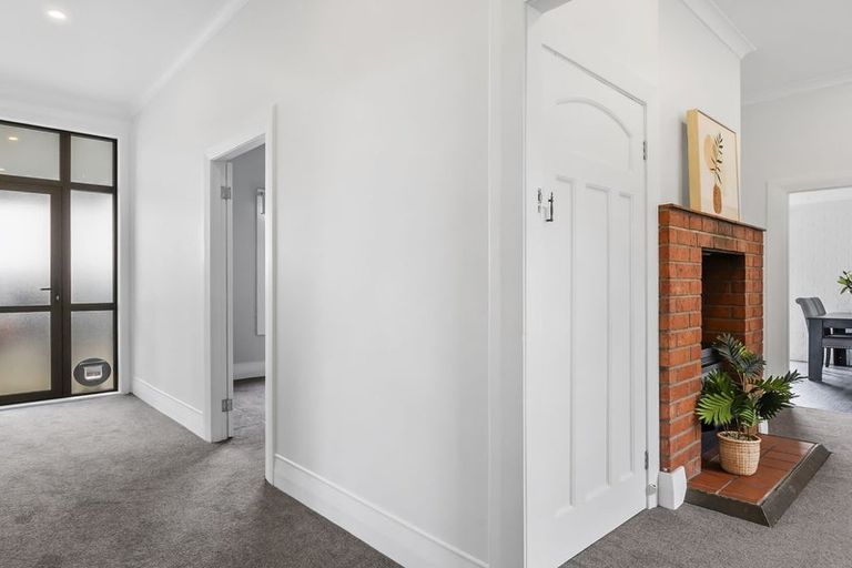 Photo of property in 280 Oxford Street, South Dunedin, Dunedin, 9012