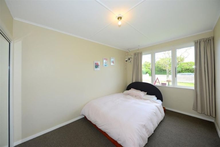 Photo of property in 26 Bateman Avenue, Bryndwr, Christchurch, 8053