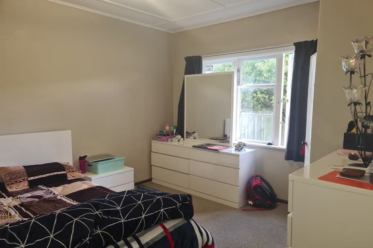 Photo of property in 64 Oxford Terrace, Epuni, Lower Hutt, 5011