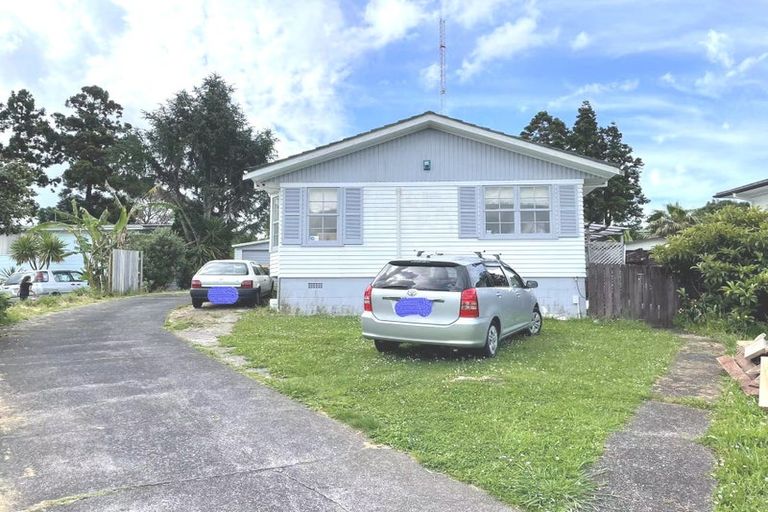 Photo of property in 17 Hillwell Drive, Henderson, Auckland, 0612