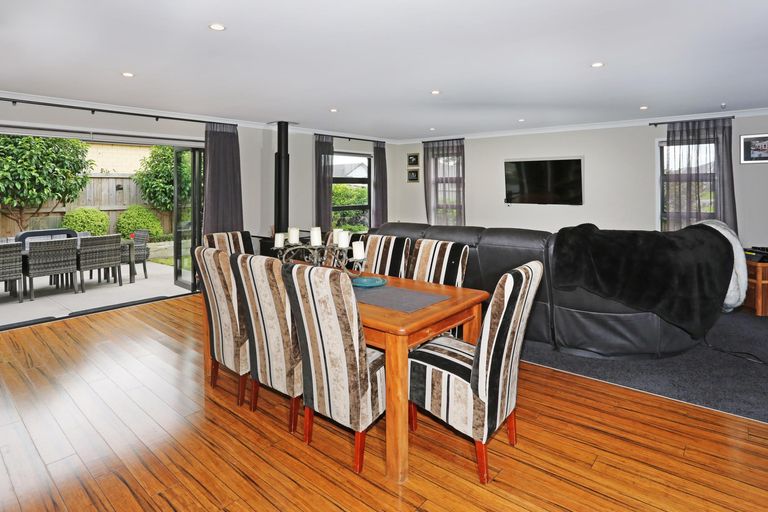 Photo of property in 2 Mirabell Place, Patumahoe, Pukekohe, 2679