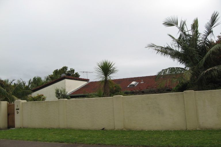 Photo of property in 1 Kawau Island Avenue, Manly, Whangaparaoa, 0930