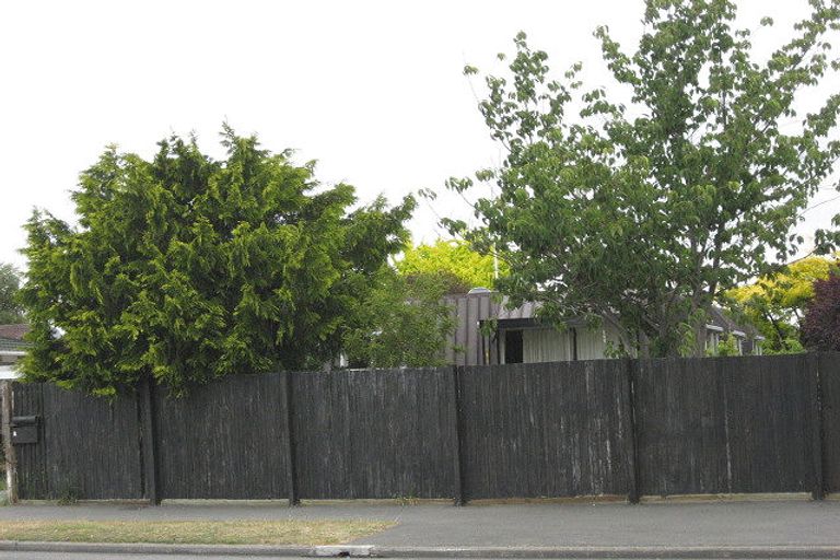 Photo of property in 5 Queenspark Drive, Parklands, Christchurch, 8083