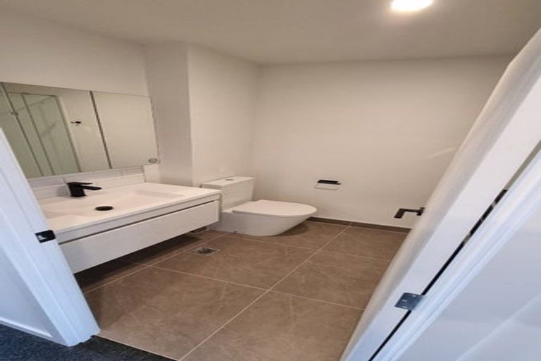 Photo of property in 2e Ellen Avenue, Hillcrest, Auckland, 0627