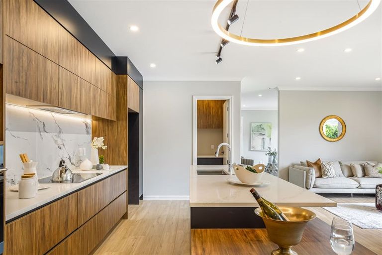 Photo of property in 15 Cutfield Lane, Kumeu, 0810