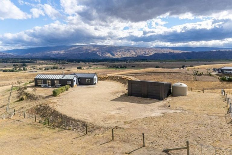 Photo of property in 77 Leaning Rock Road, Springvale, Alexandra, 9393