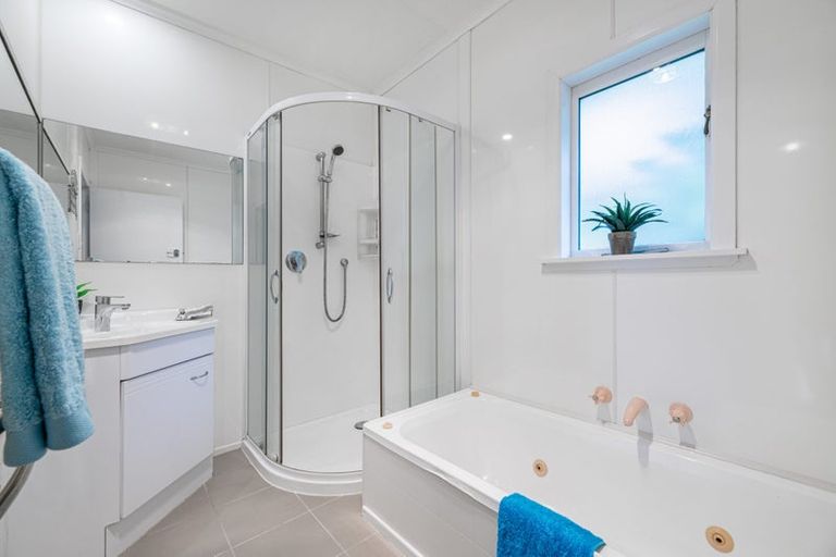 Photo of property in 66 Don Buck Road, Massey, Auckland, 0614