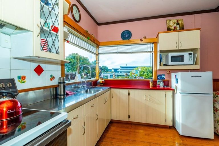 Photo of property in 25 Raymond Street, West End, Timaru, 7910