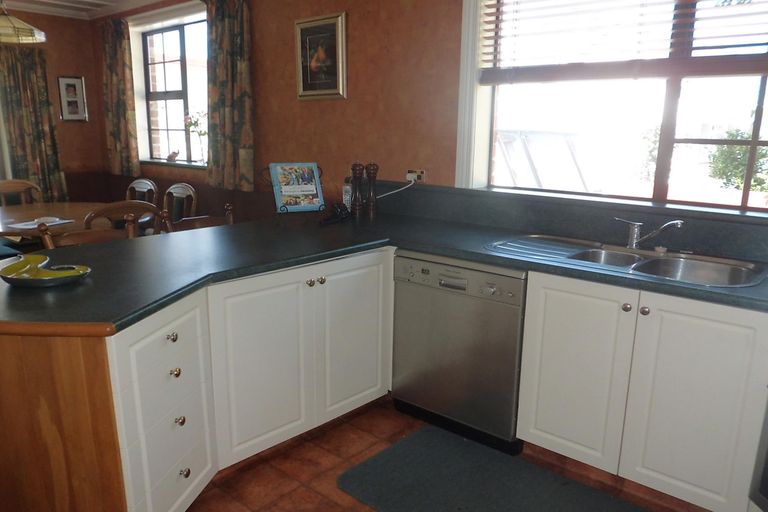 Photo of property in 28 Allnatt Street, Temuka, 7920