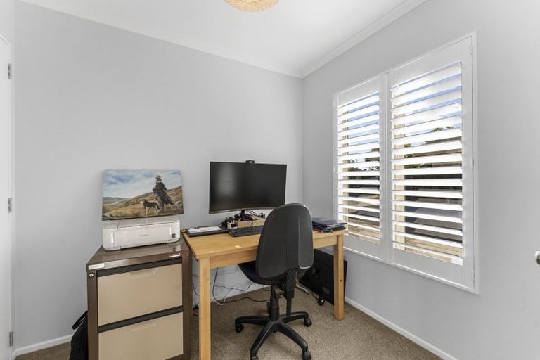 Photo of property in 29 Mcleod Place, Papamoa Beach, Papamoa, 3118