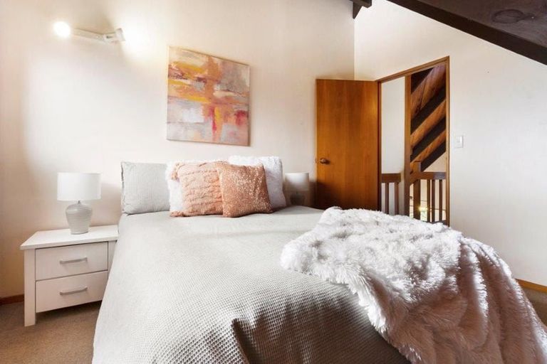 Photo of property in 16a Pah Road, Onerahi, Whangarei, 0110