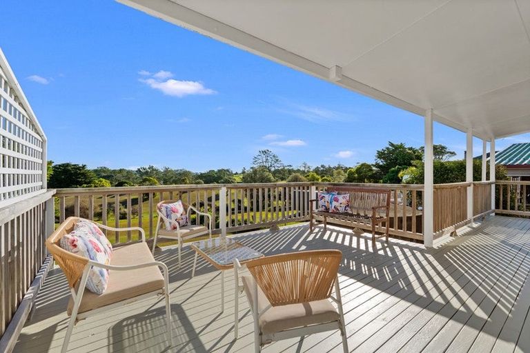 Photo of property in 31 Shakespear Road, Army Bay, Whangaparaoa, 0930