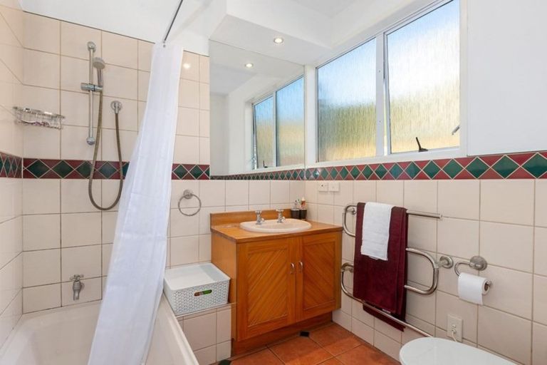 Photo of property in 112 District Road, Green Island, Dunedin, 9018