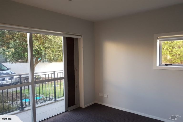 Photo of property in 7e/60 Masons Road, Oteha, Auckland, 0632