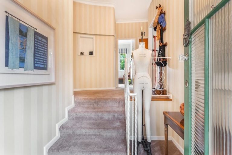 Photo of property in 11 Ingleton Terrace, Fairfield, Hamilton, 3214