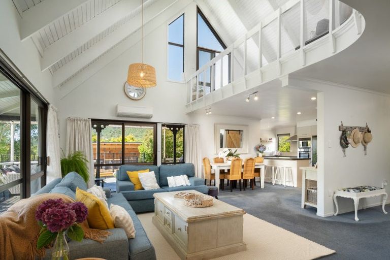 Photo of property in 1 Beach Road, Waikawa, Picton, 7220