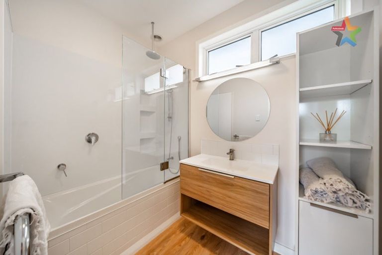 Photo of property in 51 York Street, Moera, Lower Hutt, 5010