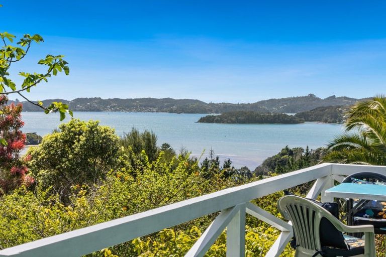 Photo of property in 2 Tui Grove, Paihia, 0200