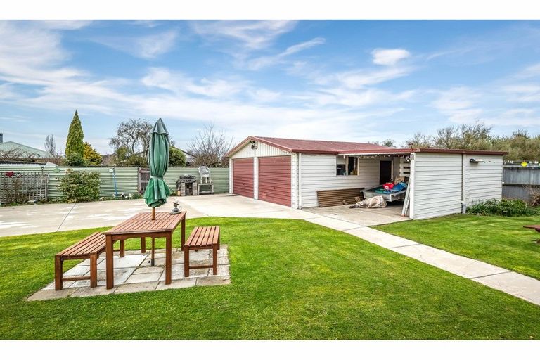 Photo of property in 64 Main North Road, Woodend, 7610