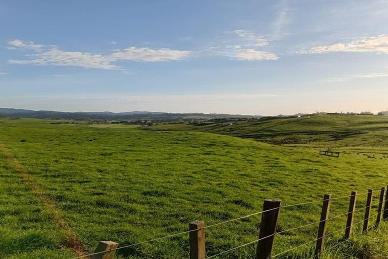 Photo of property in 4 Kyla Place, Hakaru, Kaiwaka, 0573