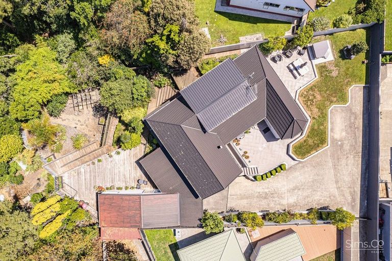 Photo of property in 2 Burtts Road, Durie Hill, Whanganui, 4500