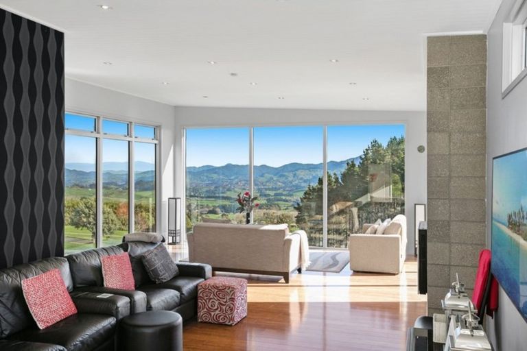 Photo of property in 10 Poets Corner Road, Waihi, 3681