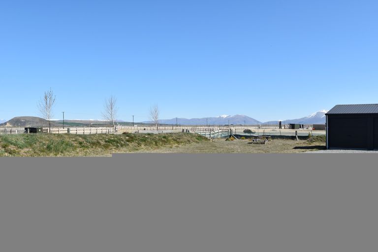 Photo of property in 100 Boundary Terrace, Twizel, 7999