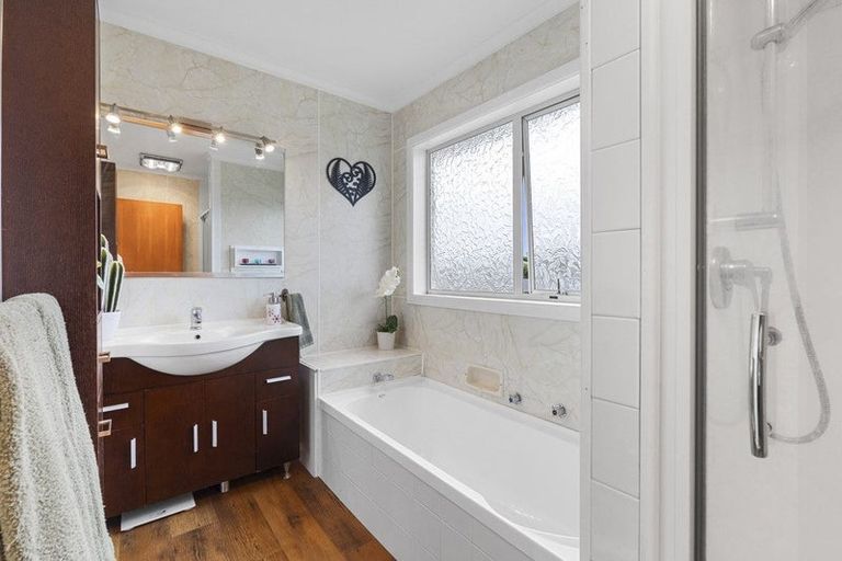 Photo of property in 10 Culzean Grove, Bell Block, New Plymouth, 4312