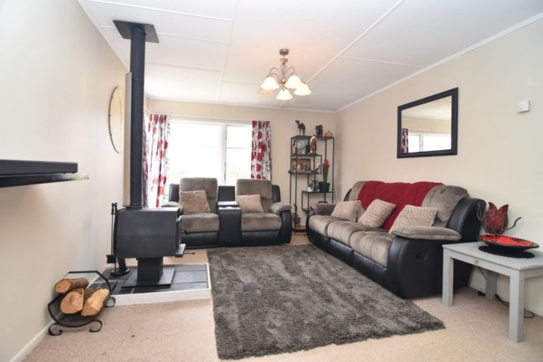 Photo of property in 14 Bethune Street, Featherston, 5710