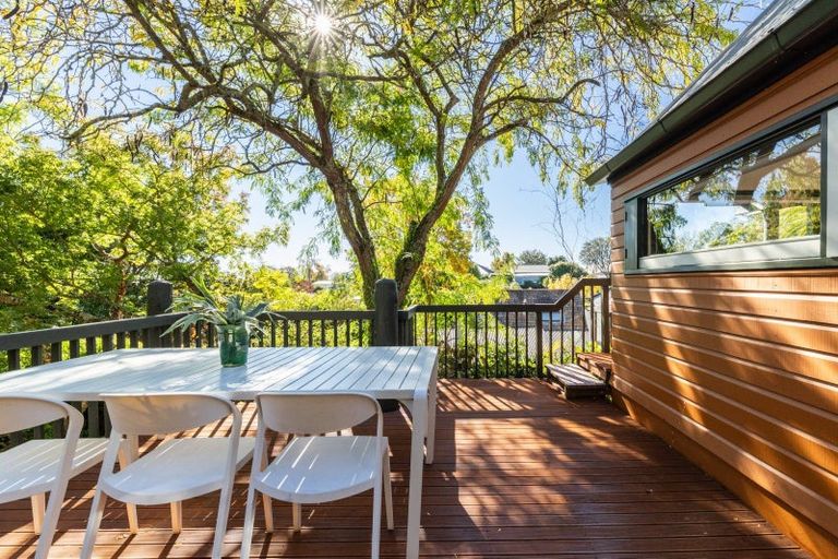 Photo of property in 25 Muritai Crescent, Havelock North, 4130