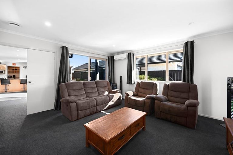 Photo of property in 9 Waikaka Place, Rototuna North, Hamilton, 3210