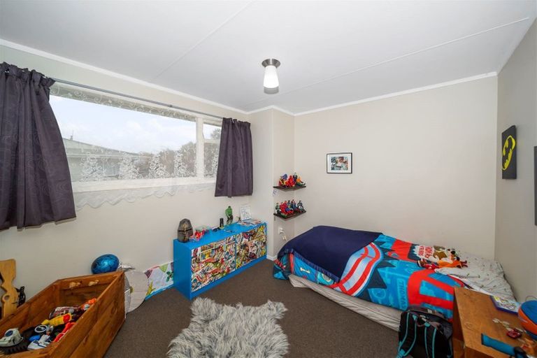 Photo of property in 25 Kamahi Avenue, Hawera, 4610