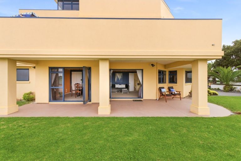 Photo of property in 1 Bermuda Drive, Papamoa Beach, Papamoa, 3118