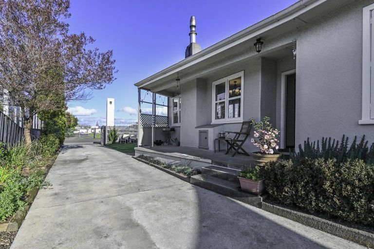 Photo of property in 107 Mcleod Street, Camberley, Hastings, 4120