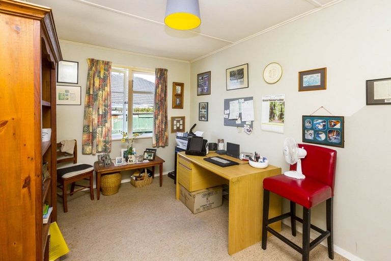 Photo of property in 48 Routley Crescent, Elderslea, Upper Hutt, 5018