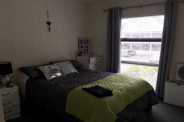 Photo of property in 10/1 Glen Road, Browns Bay, Auckland, 0630