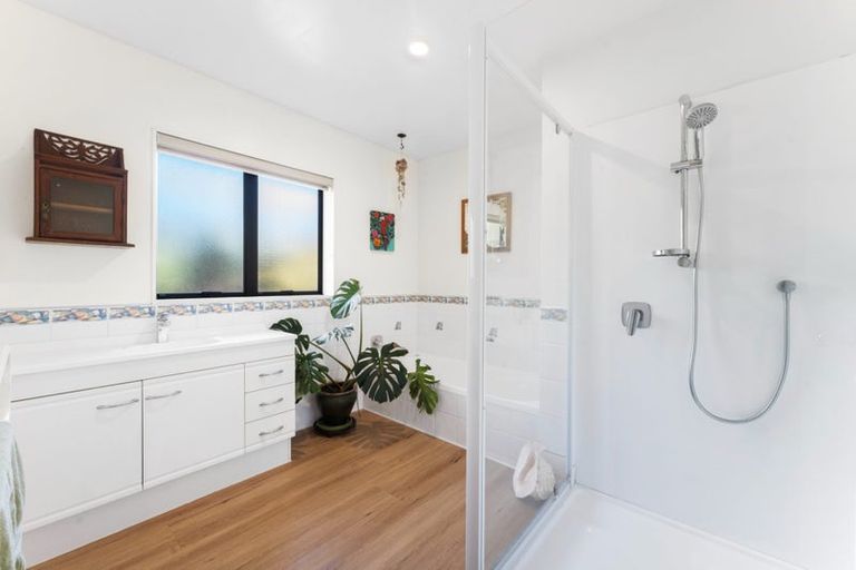 Photo of property in 41 Cloverfields Drive, Waimauku, 0812