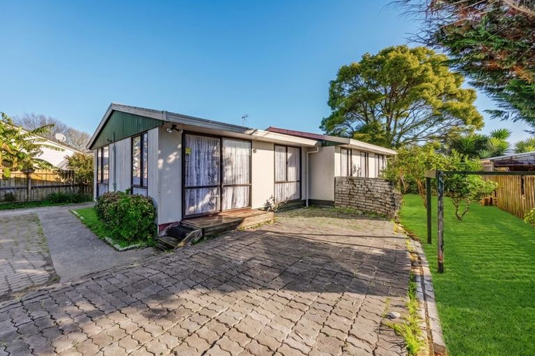 Photo of property in 4 Barneys Farm Road, Clendon Park, Auckland, 2103