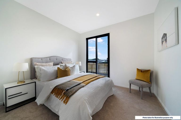 Photo of property in 102 Te Oneroa Way, Long Bay, Auckland, 0630