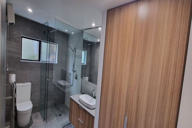 Photo of property in 23 Rogers Avenue, Eastern Beach, Auckland, 2012