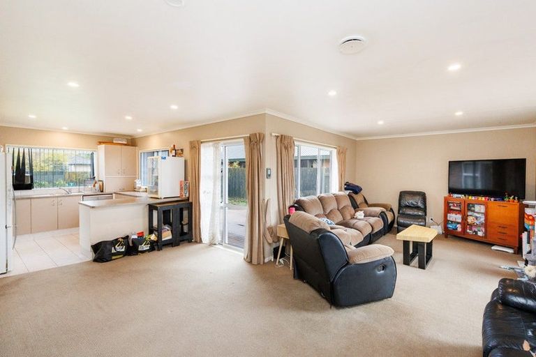 Photo of property in 31 Strachan Way, Highbury, Palmerston North, 4412